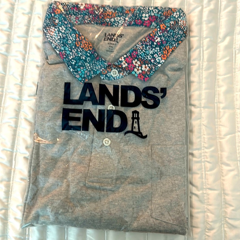 Lands End men’s button down t-shirt with flower collar  size XXL light grey NWT